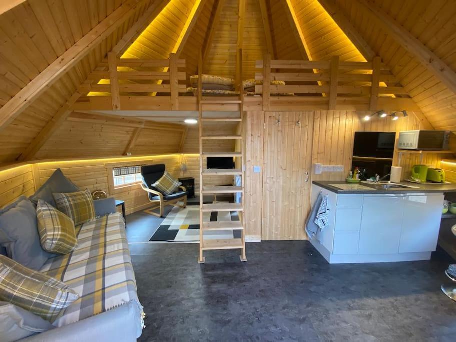 High Quality Cabin With Views Of Ben Nevis Banavie Exterior foto
